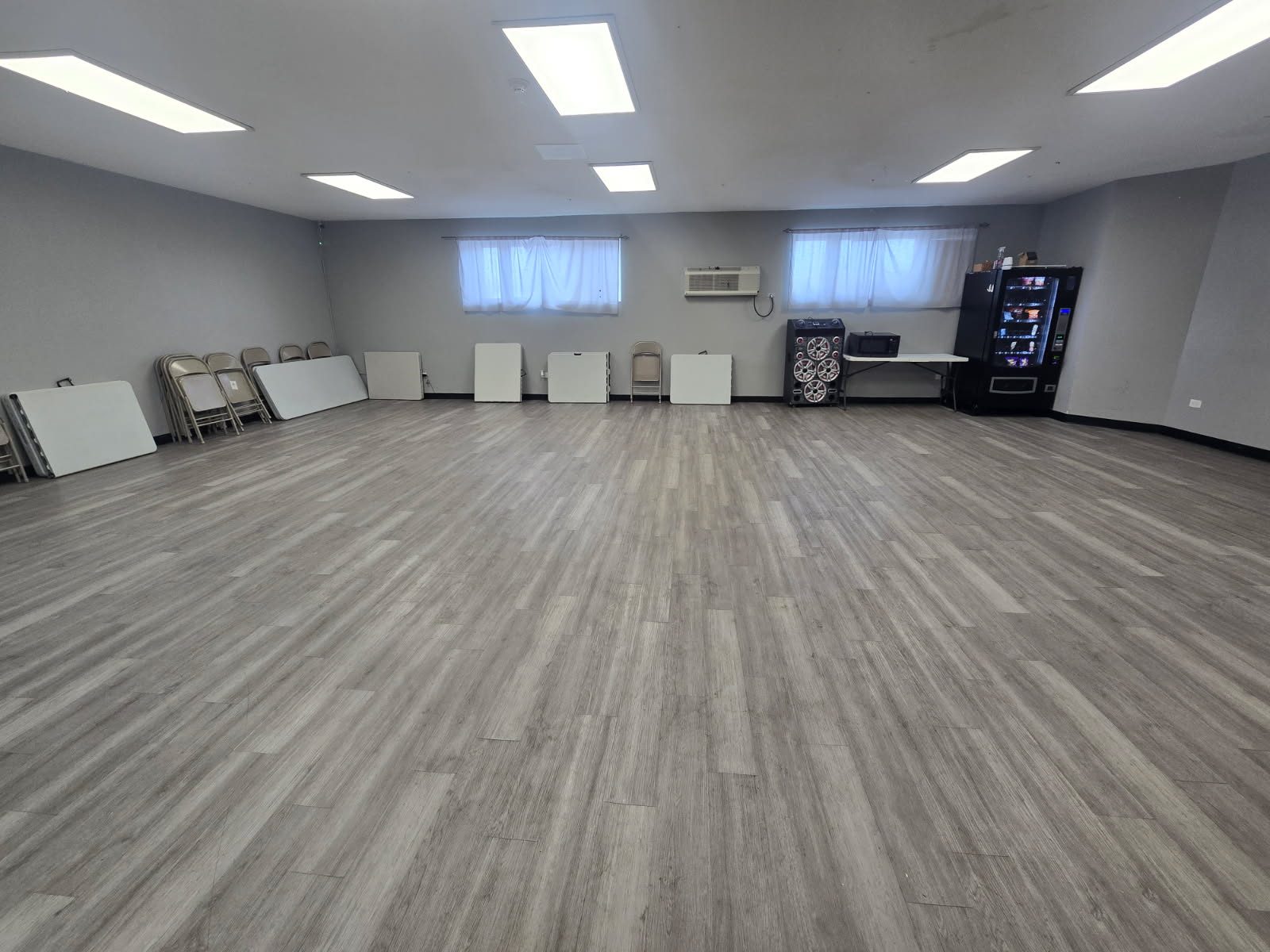 Infinity Venue Waukegan — the open room